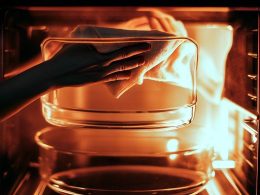 Jak wyczyścić podwójną szybę w piekarniku Amica: Praktyczne porady