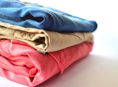 Środki wspomagające pranie – czy są bezpieczne dla środowiska?